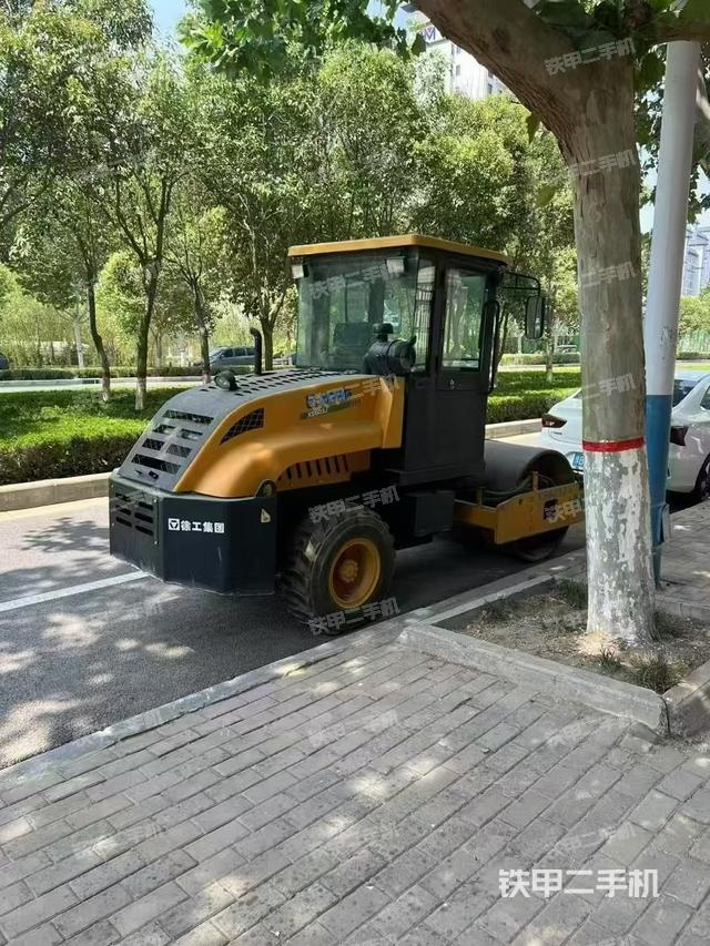 整机右后45°(设备外观及核心部件) 整机右后45°(设备外观及核心部件)