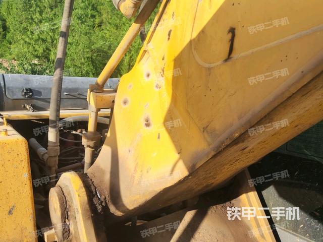 大臂根部 斜视(工作和回转装置) 大臂根部 斜视(工作和回转装置)