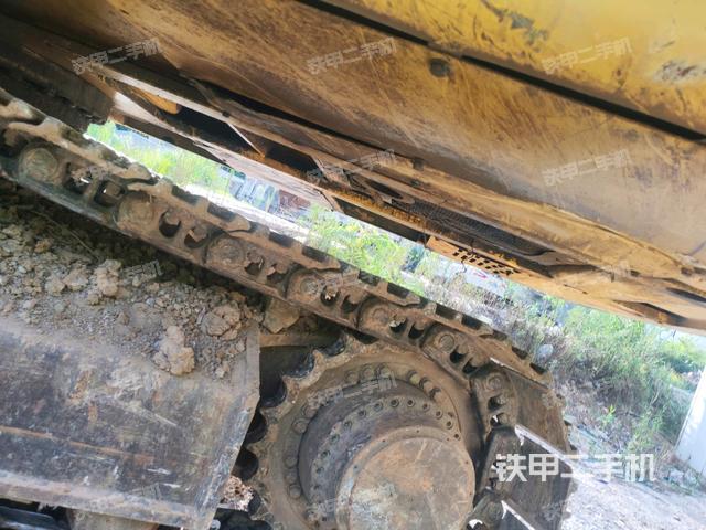 驾驶室正侧(驾驶室部分) 驾驶室正侧(驾驶室部分)