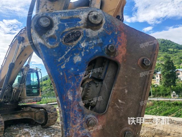 铲斗右后整体（工作和回转装置）