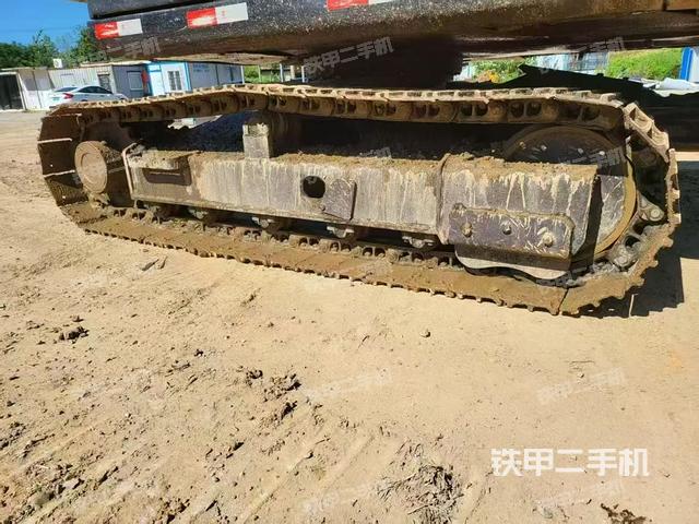 單側(cè)履帶整體（整機(jī)外觀）