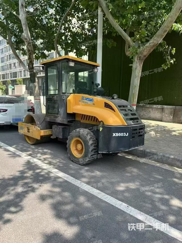 整机左侧(设备外观及核心部件) 整机左侧(设备外观及核心部件)