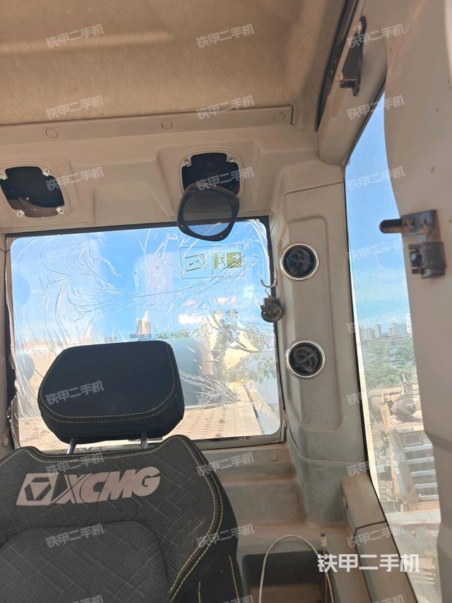 座椅后部（駕駛室部分）