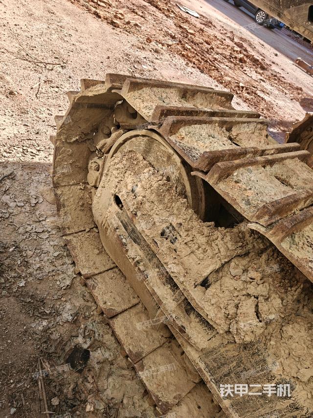 右側(cè)履帶整體（行走機構(gòu)）