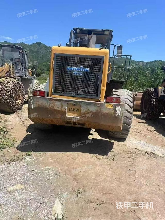 駕駛室工作臺（整機外觀及大件）