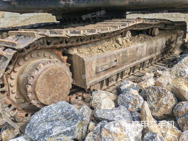 左侧履带整体 （行走机构）