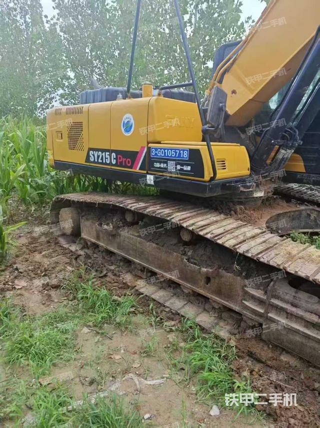 駕駛室頂部(整機外觀) 駕駛室頂部(整機外觀)
