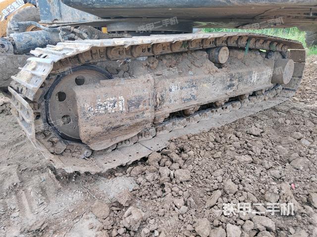 單側(cè)履帶整體（整機(jī)外觀）