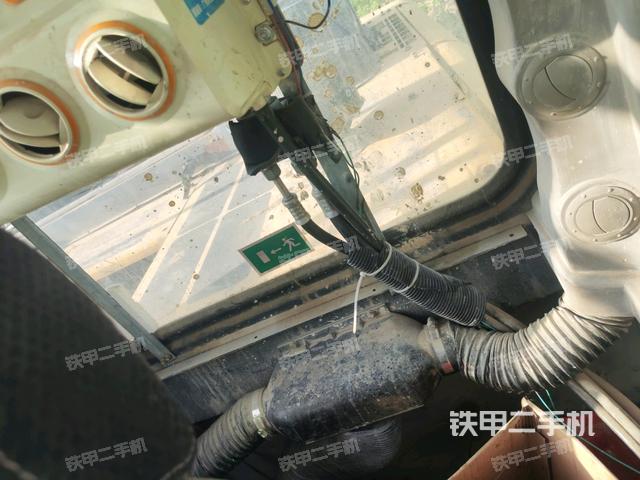 座椅后部(驾驶室部分) 座椅后部(驾驶室部分)