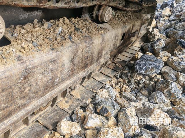 右侧行走马达盖板（行走机构）