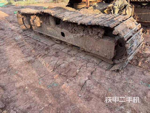 右侧履带整体 （行走机构）