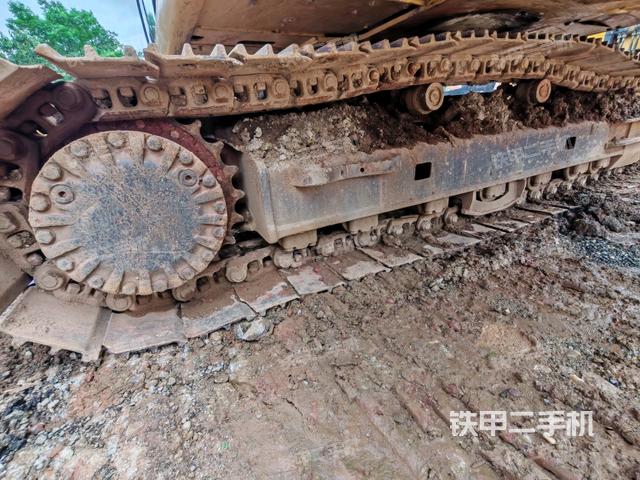 单侧履带整体（整机外观）