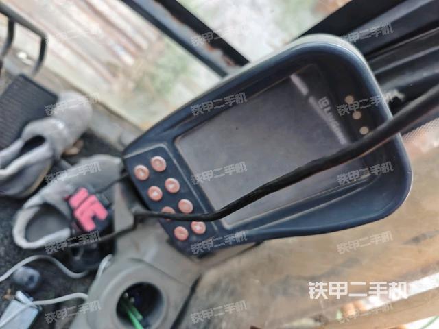 后窗玻璃角标（驾驶室部分）