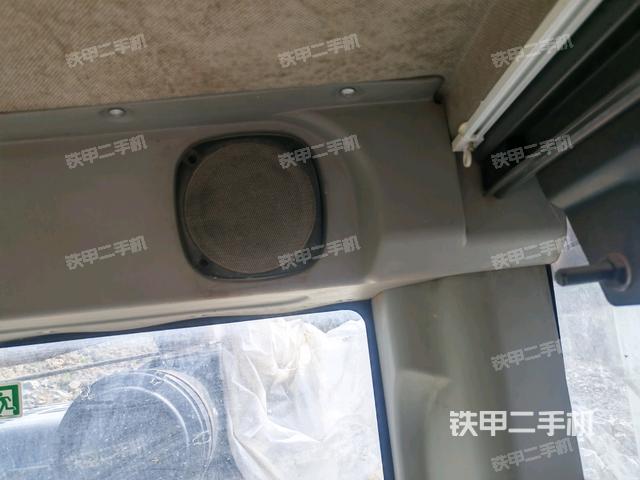 左后方玻璃角标（驾驶室部分）