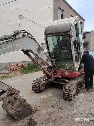 竹内TB140挖掘机实拍图片