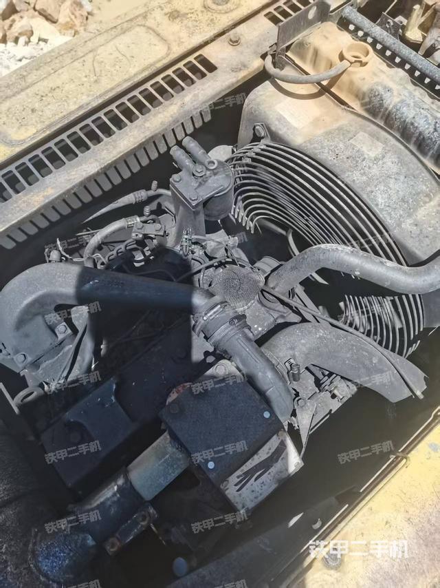 发动机整体俯视(整机外观) 发动机整体俯视(整机外观)