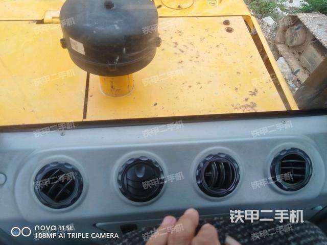 后窗玻璃角标(驾驶室部分) 后窗玻璃角标(驾驶室部分)