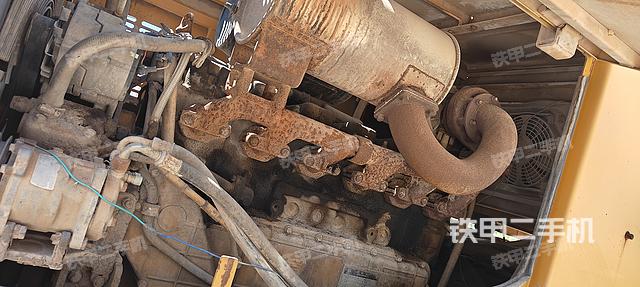 發(fā)動機(jī)左側(cè)(整機(jī)外觀及大件) 發(fā)動機(jī)左側(cè)(整機(jī)外觀及大件)