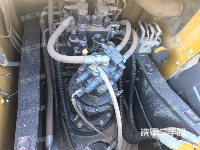 發(fā)動機室(上車部件) 發(fā)動機室(上車部件)