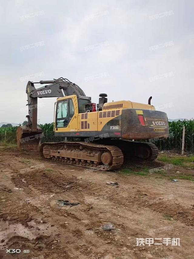 驾驶室整体（整机外观）