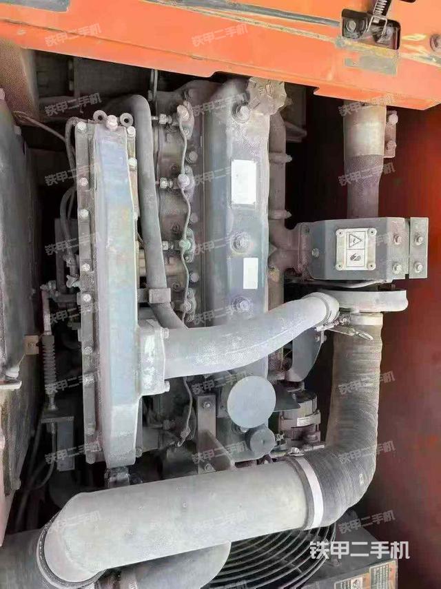 发动机整体俯视(整机外观) 发动机整体俯视(整机外观)