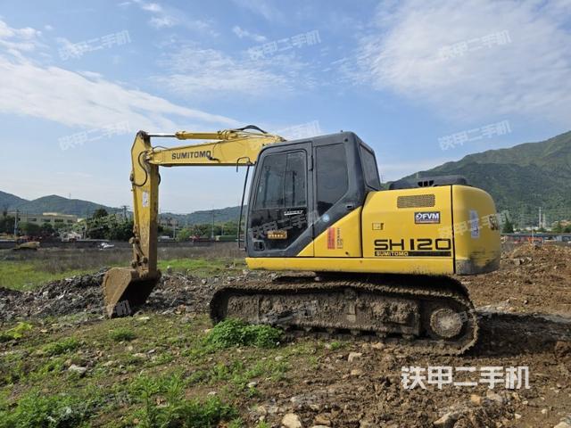 住友SH120-5挖掘機(jī)