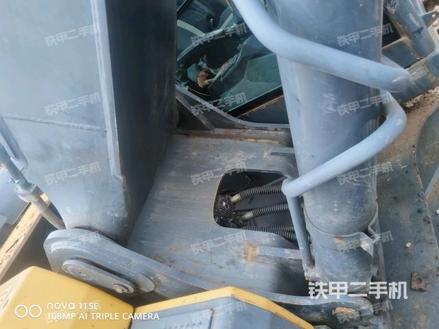 大臂根部?斜視（工作和回轉(zhuǎn)裝置）