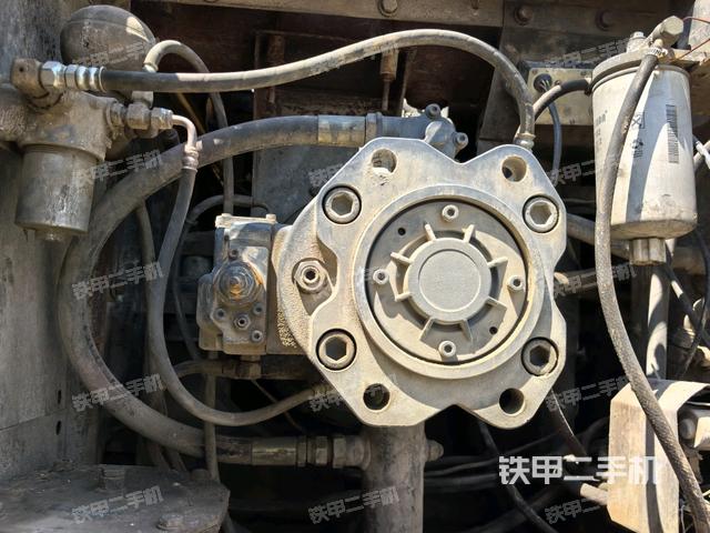 液压泵斜45 左（大件舱室）