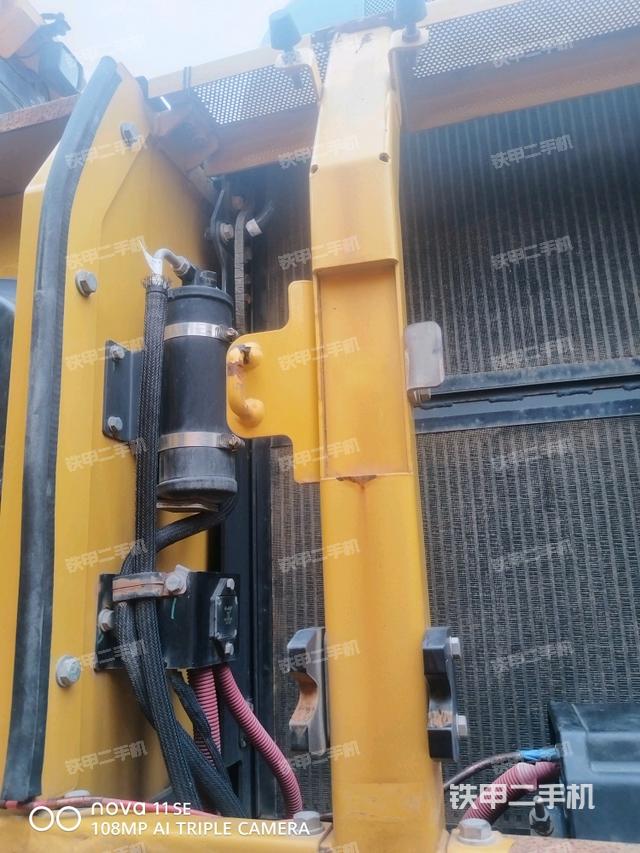 電瓶（大件艙室）