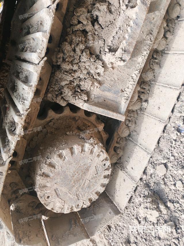 左驅(qū)動(dòng)輪（行走機(jī)構(gòu)）