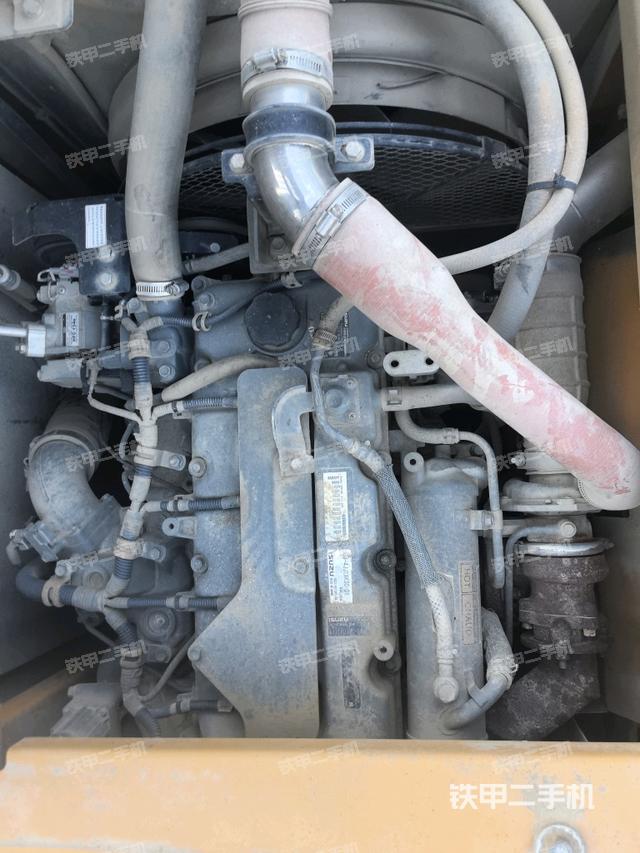 气门室盖螺丝特写（上车部件）