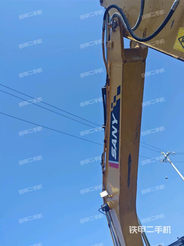 大臂整体 右侧(工作和回转装置) 大臂整体 右侧(工作和回转装置)