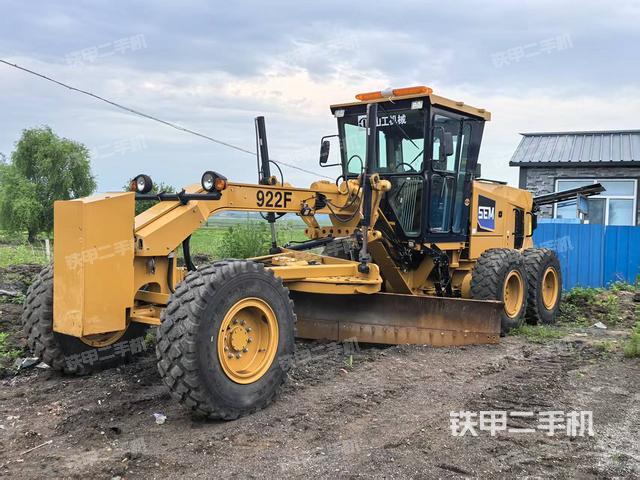 整機(jī)左側(cè)(設(shè)備外觀及核心部件) 整機(jī)左側(cè)(設(shè)備外觀及核心部件)