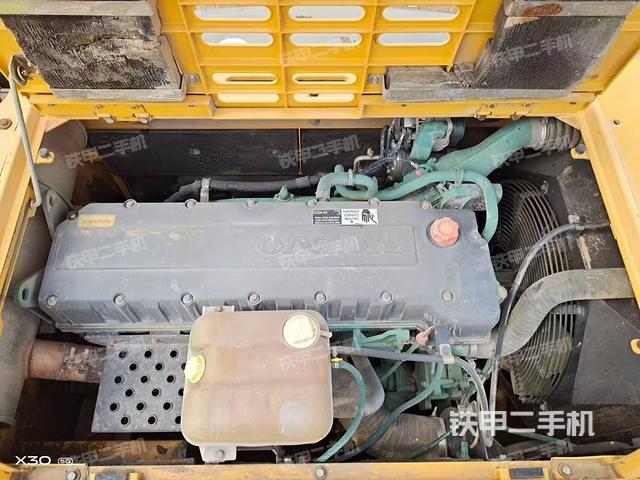 发动机整体俯视（整机外观）