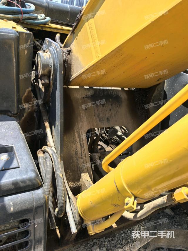 大臂根部 斜视（工作和回转装置）