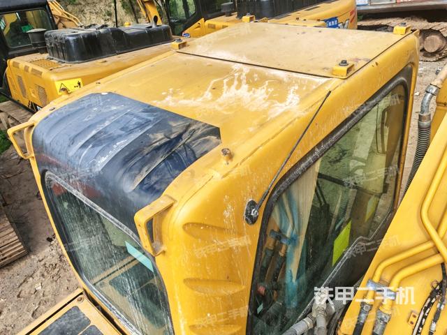 駕駛室頂部俯視（上車(chē)部件）