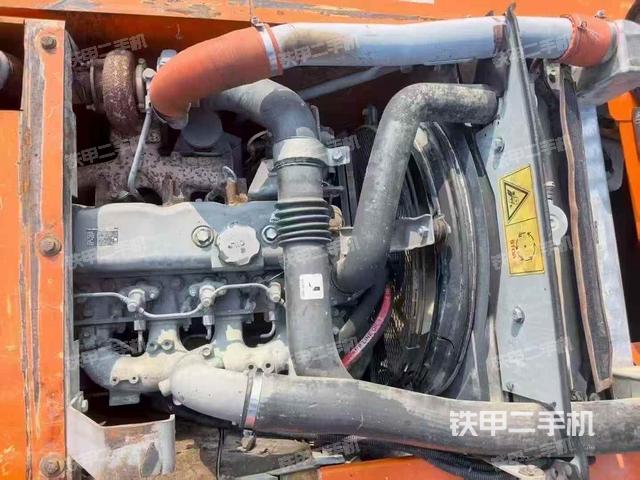 发动机整体俯视(整机外观) 发动机整体俯视(整机外观)