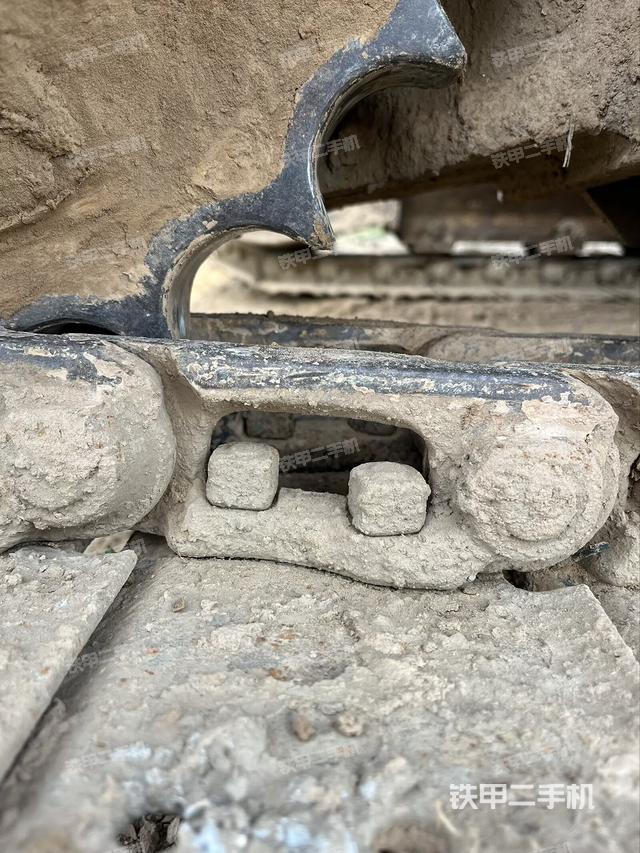 单侧履带整体（整机外观）