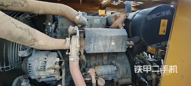 發(fā)動機整體俯視(整機外觀) 發(fā)動機整體俯視(整機外觀)