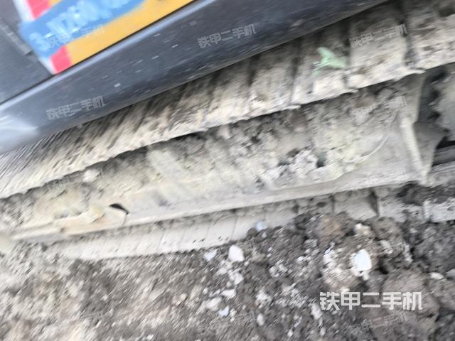 右侧履带整体（行走机构）