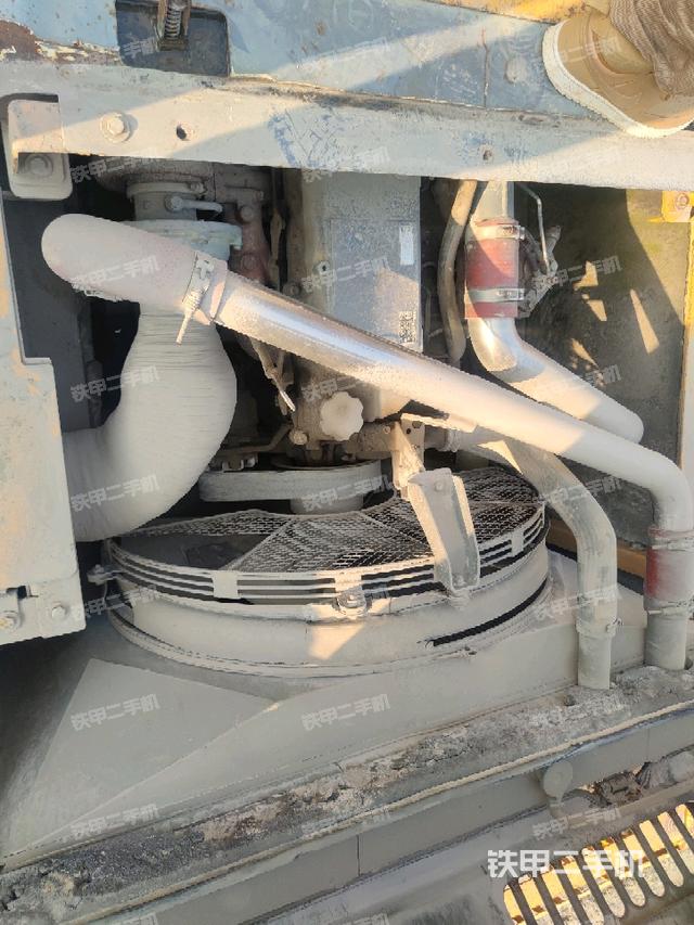 发动机室（上车部件）