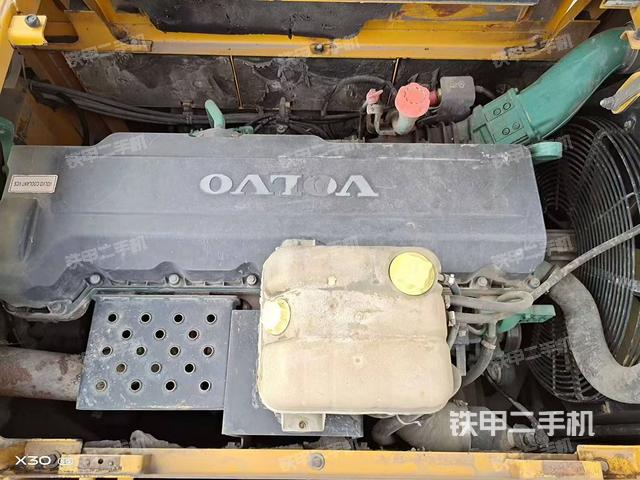 发动机整体俯视（整机外观）