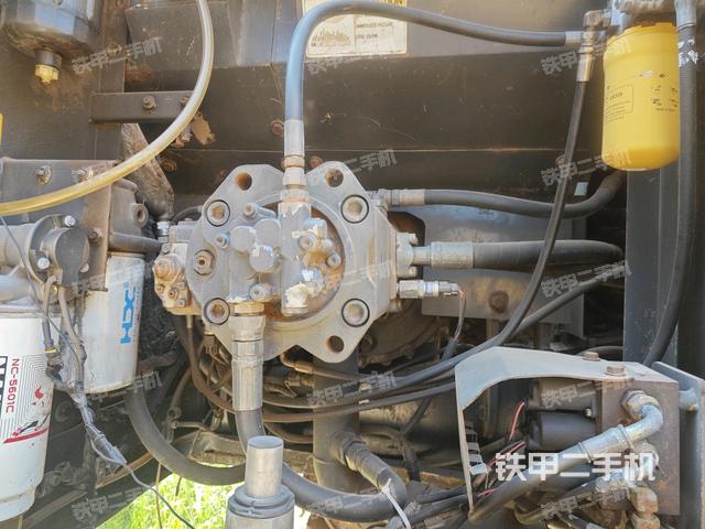 液壓泵斜45?右（大件艙室）