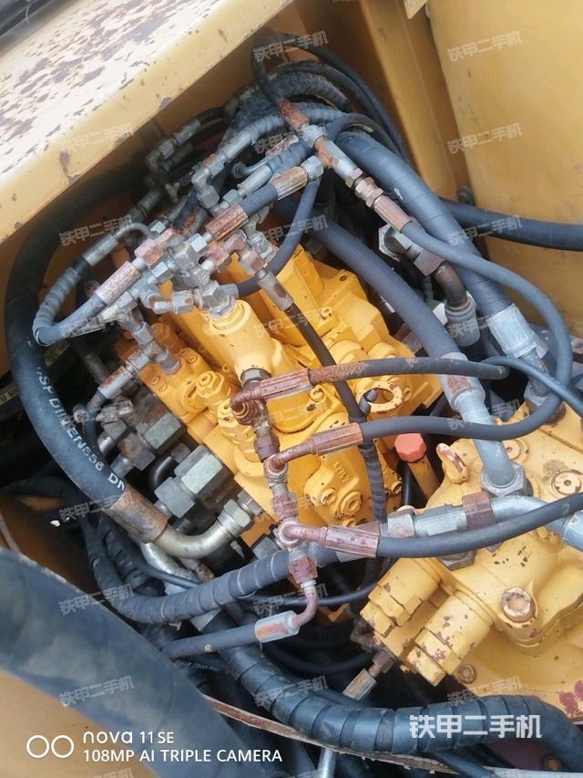 驾驶室顶部俯视（上车部件）