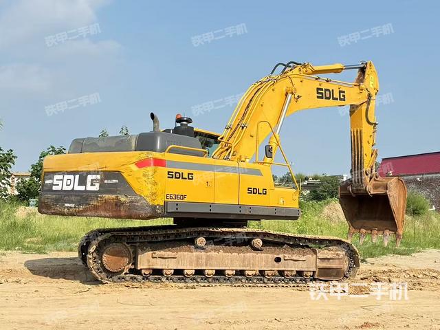 整机右后45°（整机外观）