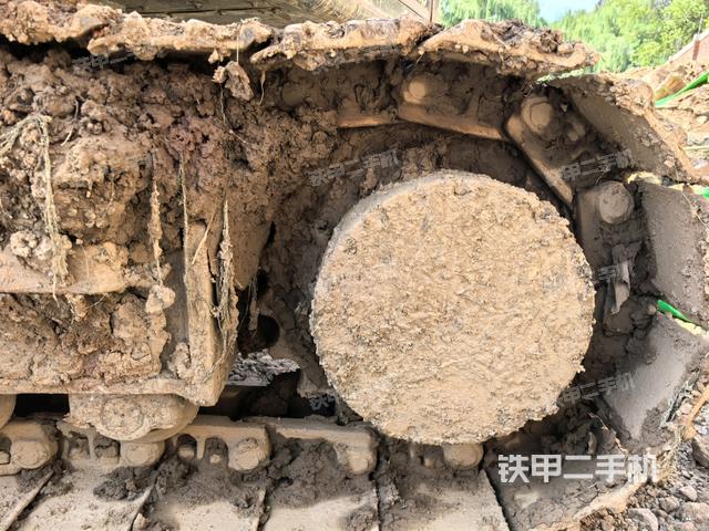 左驱动轮(行走机构) 左驱动轮(行走机构)