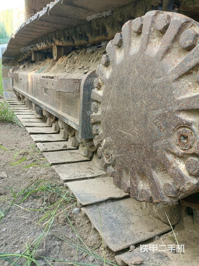 左侧履带整体 （行走机构）