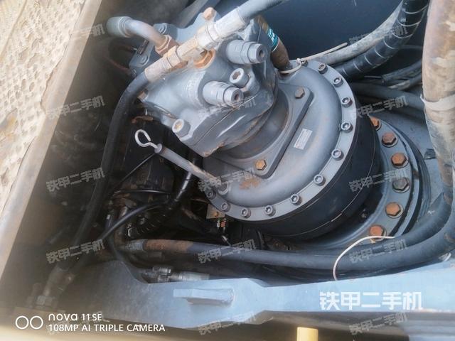 回轉(zhuǎn)馬達（上車部件）