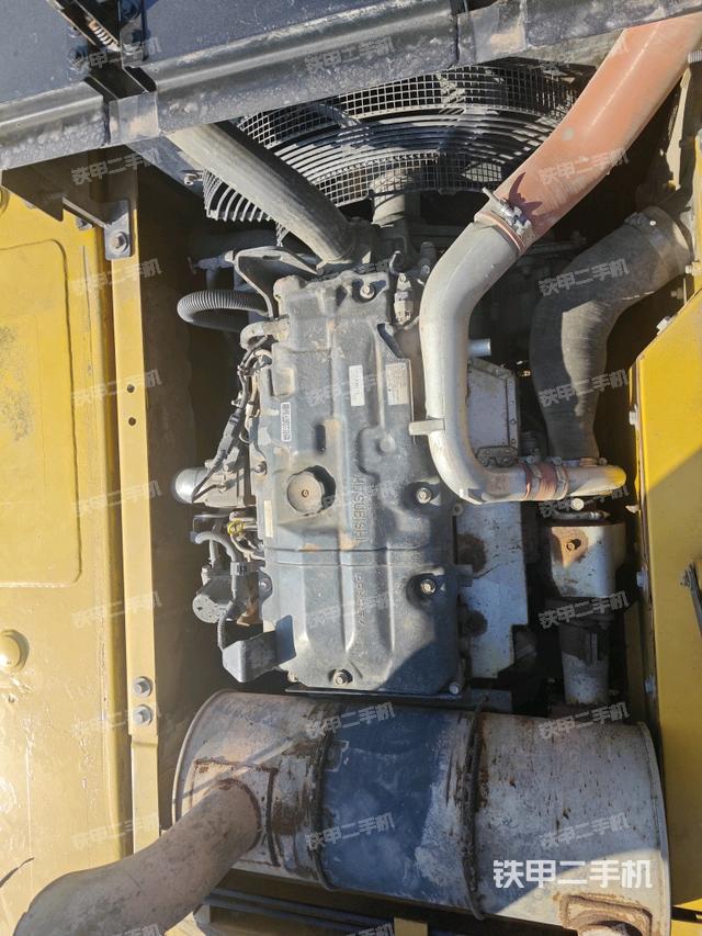 水箱+风扇特写(上车部件) 水箱+风扇特写(上车部件)