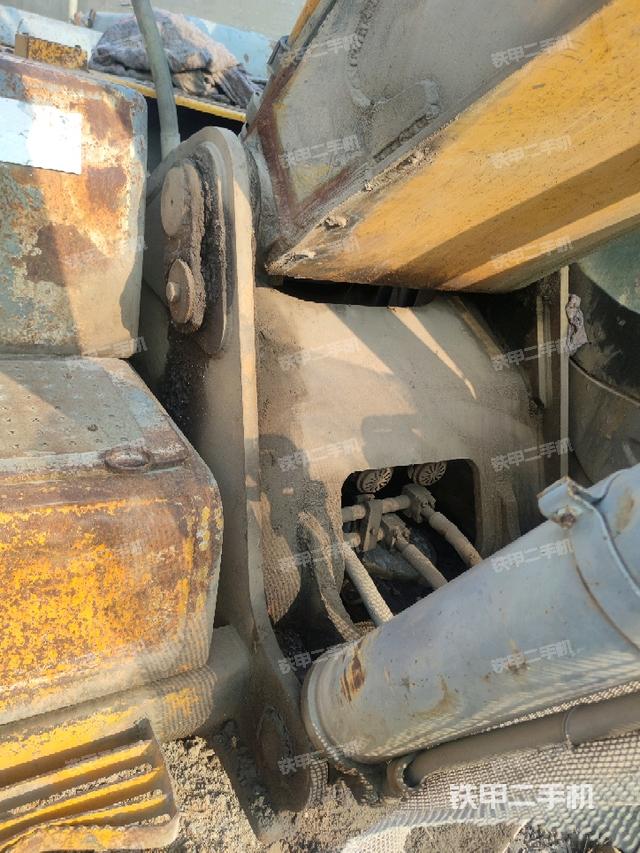 大臂根部 斜视（工作和回转装置）